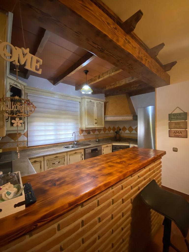 Вилла Casa Albarracin Setenil De Las Bodegas Экстерьер фото